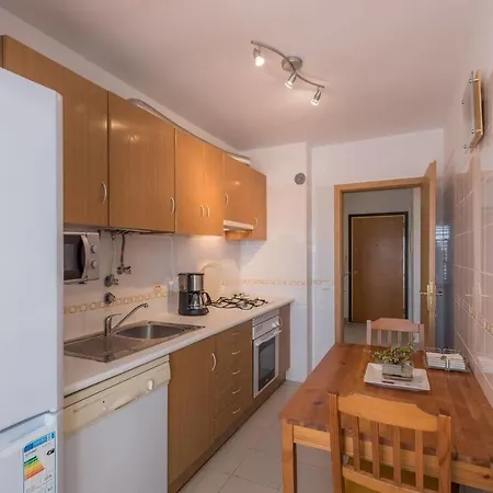 Beautiful 1 Bedroom With Stunning View